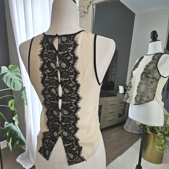 UO lace blouse - Picture 4 of 15